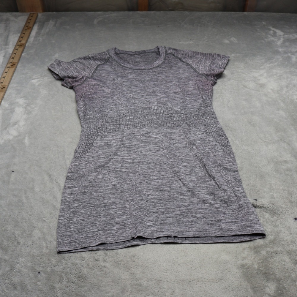 Lululemon Shirt Womens 6 Grey Swiftly Tech Short Sleeve Crew Neck Athletic Yoga